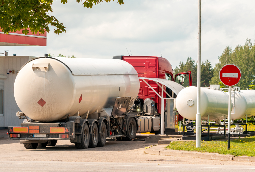Fuel Management in Guam: Save Costs with TrackMe Guam & TrakTek Global Solutions